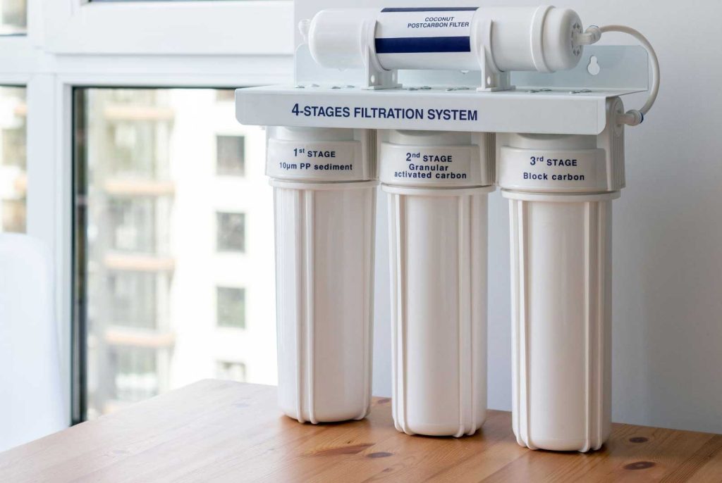 Installing home water filtration unit